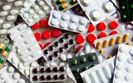 مجلس برنامه ای برای افزایش قیمت دارو ندارد