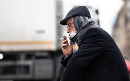 منع استعمال دخانیات در اماکنِ عمومی اسپانیا در مقابله با کرونا