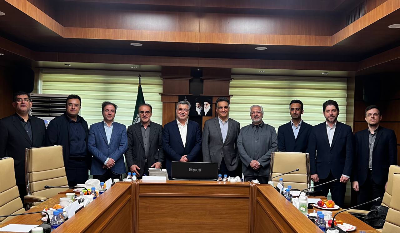 جلسه رئیس‌کل سازمان نظام پزشکی و شورای معاونین با وزیر محترم بهداشت برگزار شد