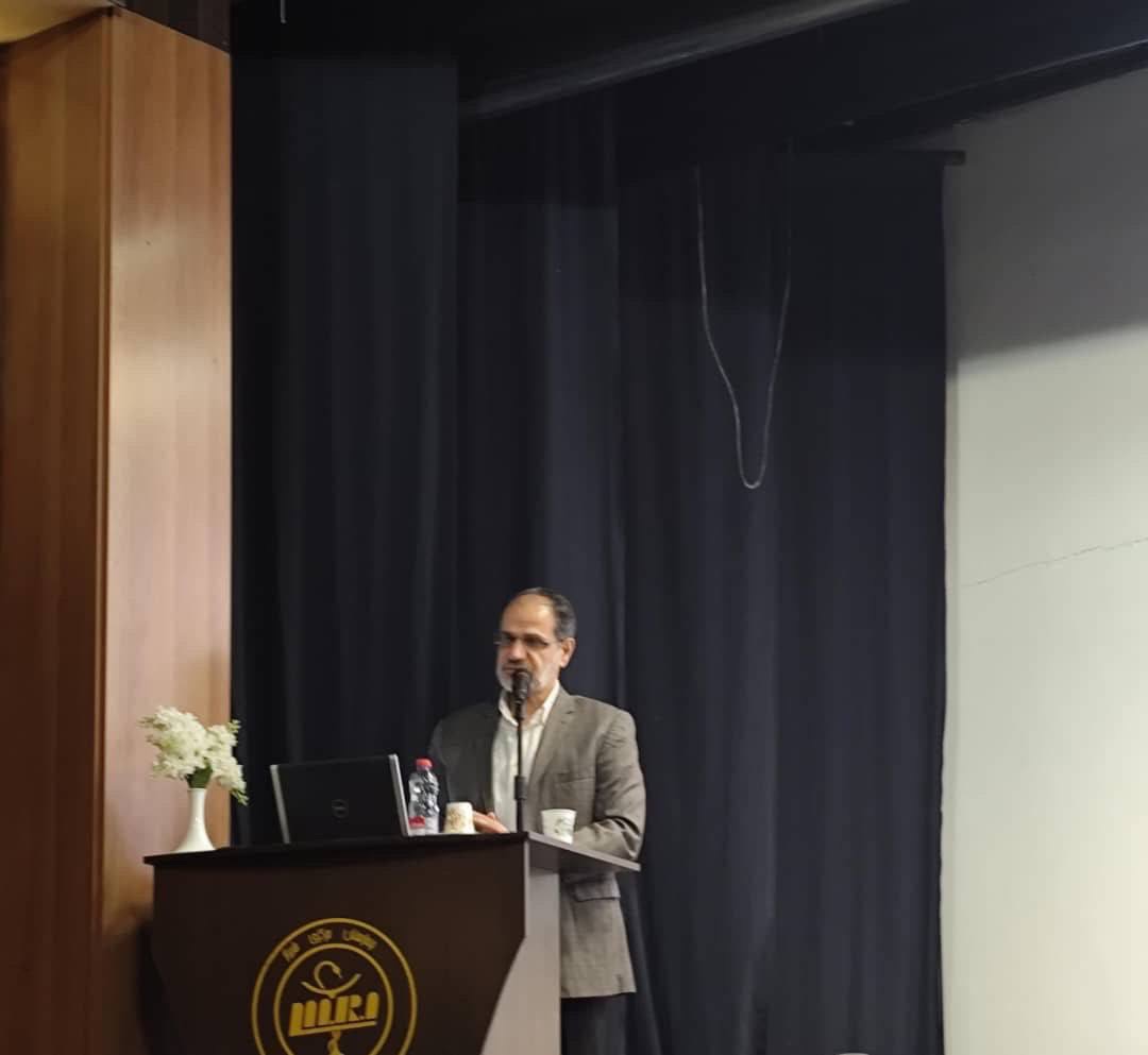  دکتر محمود فاضل، رئیس شورای‌عالی نظام پزشکی: برای رسیدن به مفهوم کامل سلامت، باید نگاه مردم و مسئولین نسبت به جایگاه علمی و اجتماعی ماما ارتقا یابد